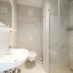 85qm, Parkplatz, Zentral, Grosser Balkon, 2 Baeder פאדרבורן
