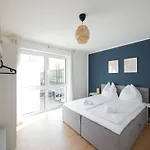 85qm, Parkplatz, Zentral, Grosser Balkon, 2 Baeder * פאדרבורן