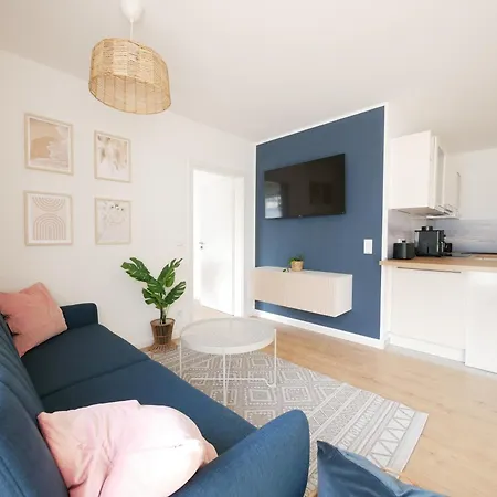 85qm, Parkplatz, Zentral, Grosser Balkon, 2 Baeder