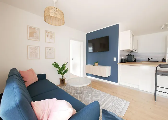 85qm, Parkplatz, Zentral, Grosser Balkon, 2 Baeder