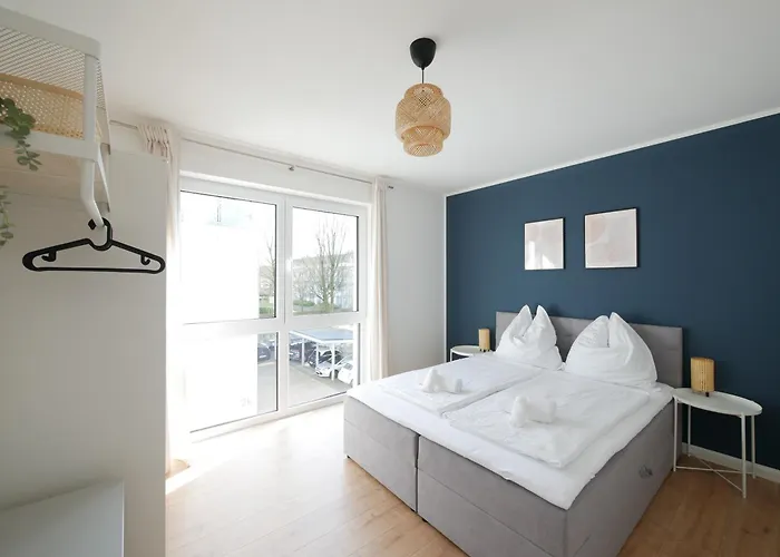 85qm, Parkplatz, Zentral, Grosser Balkon, 2 Baeder * Paderborn