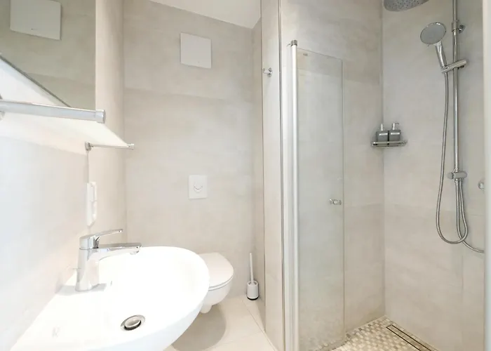 85qm, Parkplatz, Zentral, Grosser Balkon, 2 Baeder Paderborn